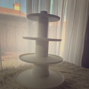 4 Tier  cupcakes stand